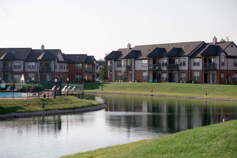 Luxury Apartments Spinnaker Cove Simms Management