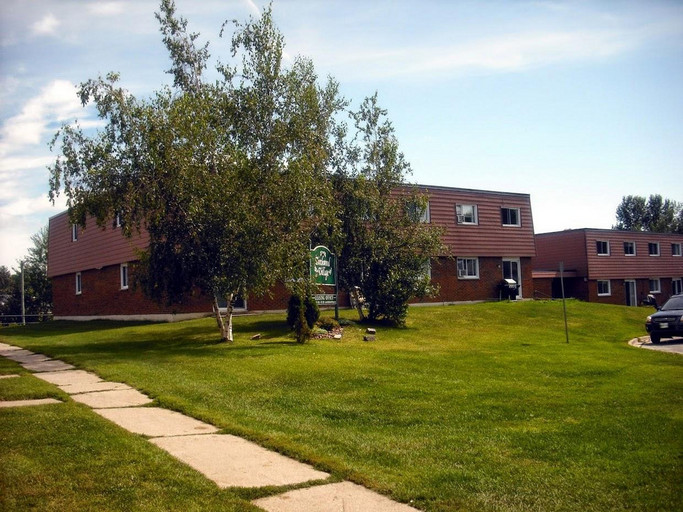 Birchwood Village - 301 &amp; 311 Glen Rouge Drive