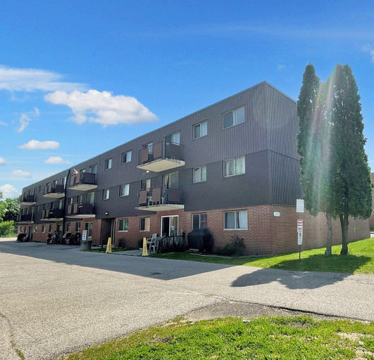 185 Lisgar Avenue