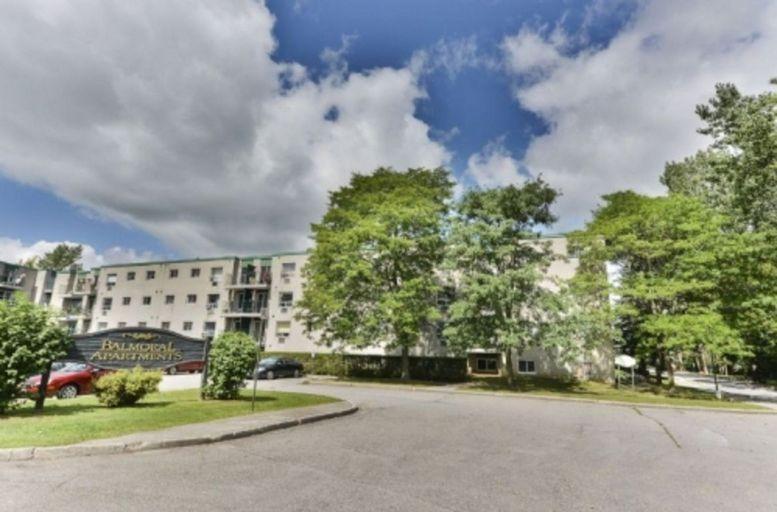 2 Balmoral Place