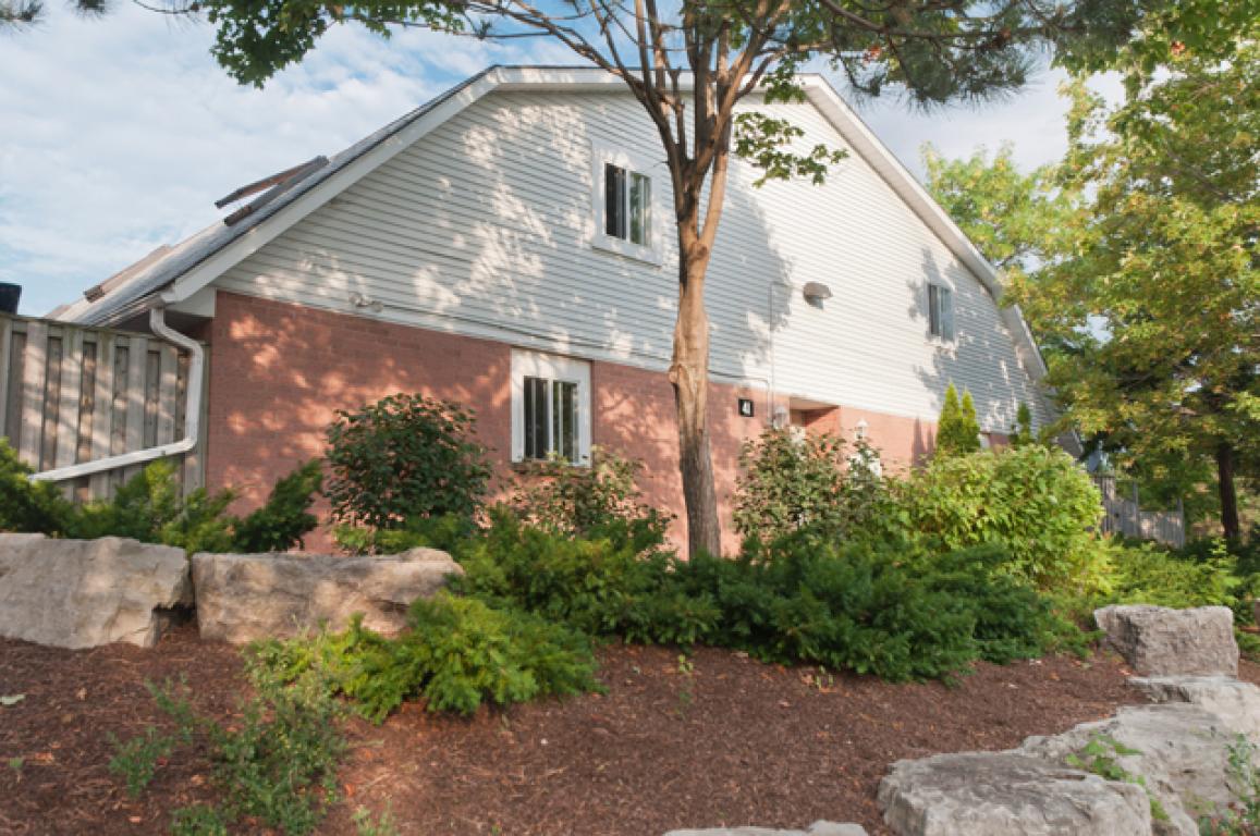 Kitchener West one bedroom Townhouse for rent Ad ID SMI.8963 RentBoard.ca