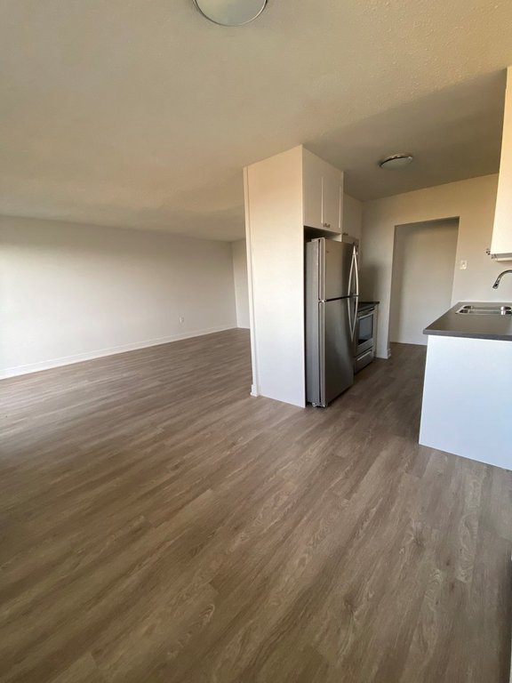 752 Kipps Lane SIREG Management Inc.