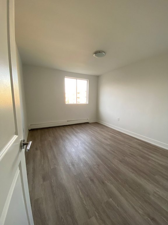 750 Kipps Lane SIREG Management Inc.