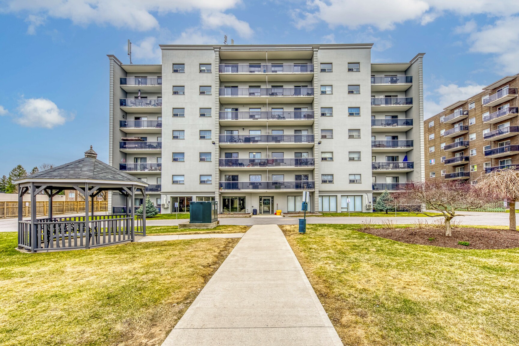 Rentals.ca Niagara Falls Apartments, Condos and Houses For Rent