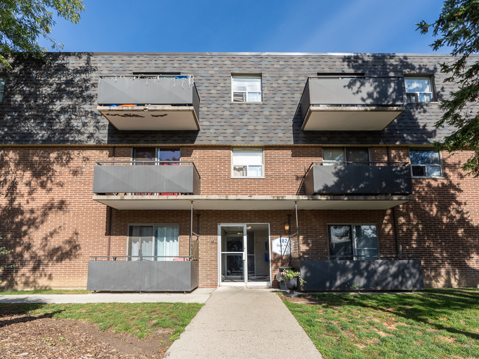 Lisgar Avenue Apartments