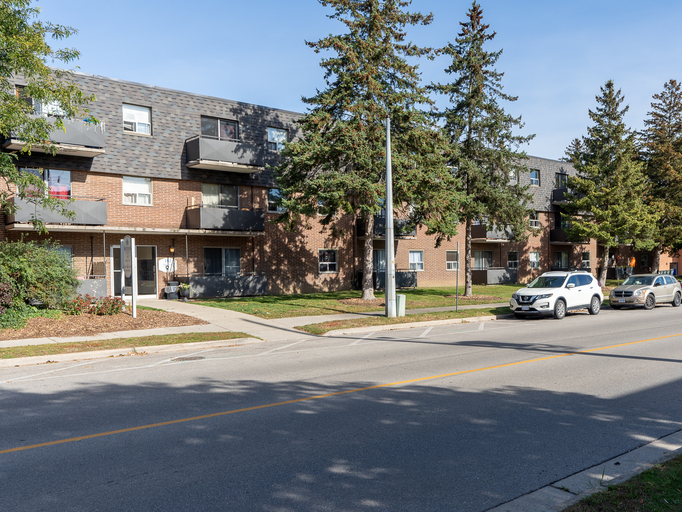 Lisgar Avenue Apartments