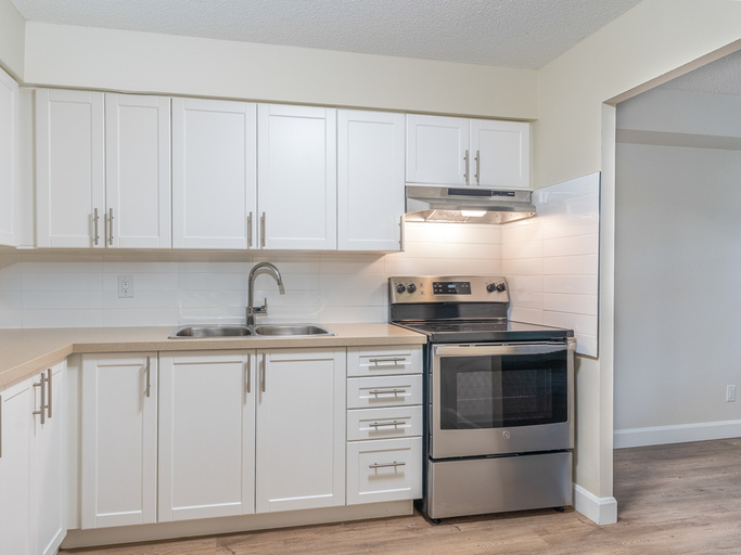 Applewood Apartments