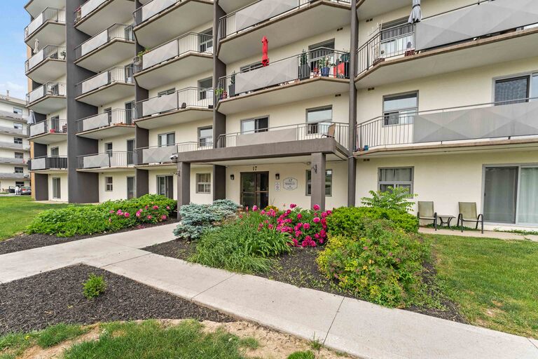 Lynden Gate Estates Apartments