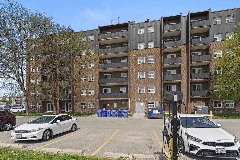 Meadowpark Apartments
