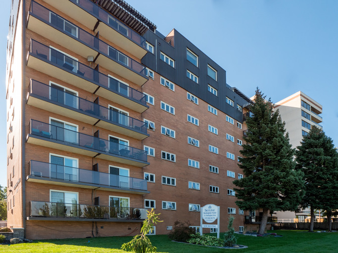 Buckingham Tower Apartments