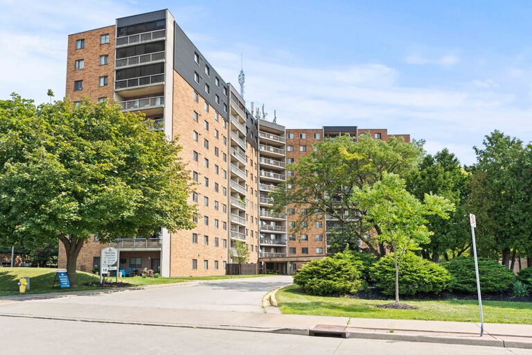 Lauzon Tower Apartments