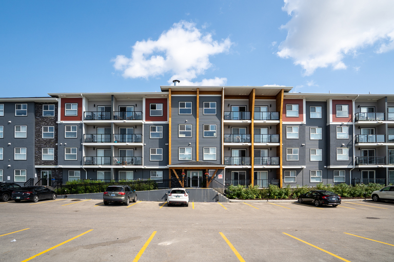 Waterford Village Apartments