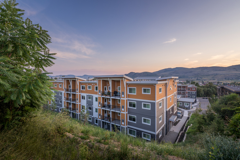 Creekview Heights Apartments