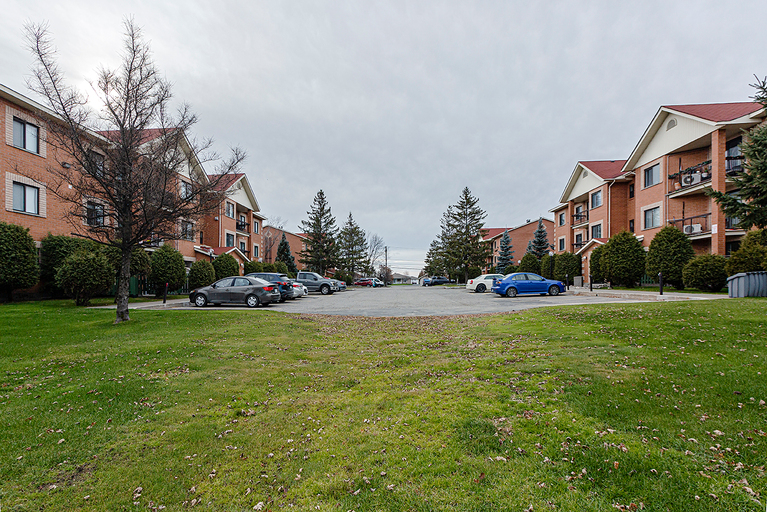 Place Notre Dame Apartments