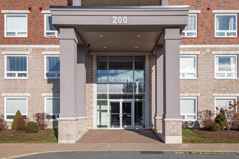 The Two Hundred on Broad Apartments