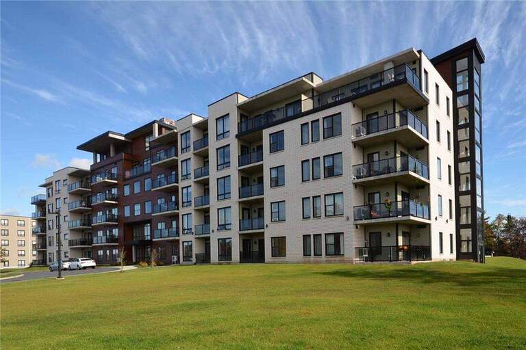 Symphony Suites Apartments