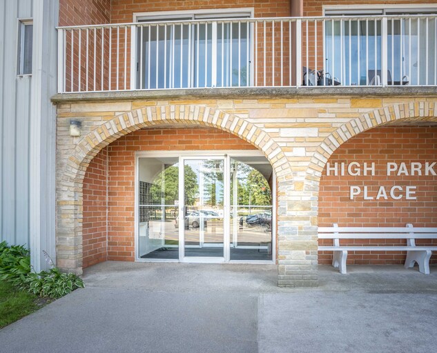 High Park Place Apartments