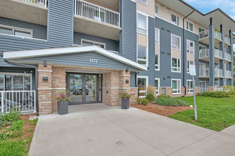 Ridgeway Suites Apartments