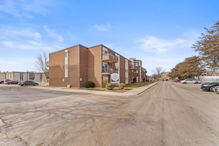 Riverview Park Apartments