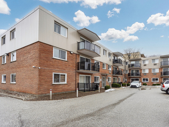 Elkhart Manor Apartments