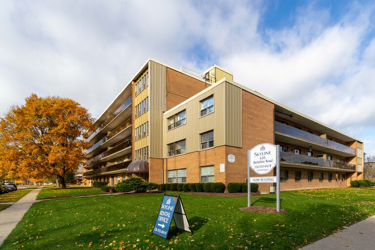 Bryn Mawr Apartments