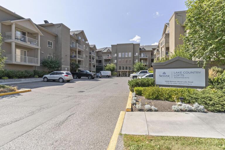 Lake Country Lofts Apartments