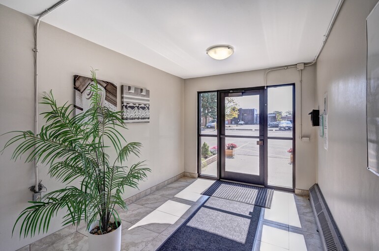 Dawson Rd Apartments
