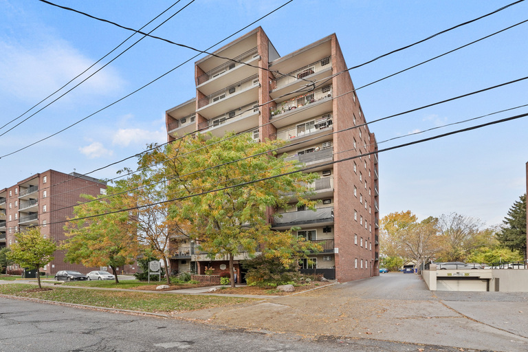 Da Vinci Tower and Mildon Tower Apartments