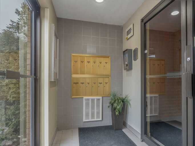Place Notre Dame Apartments