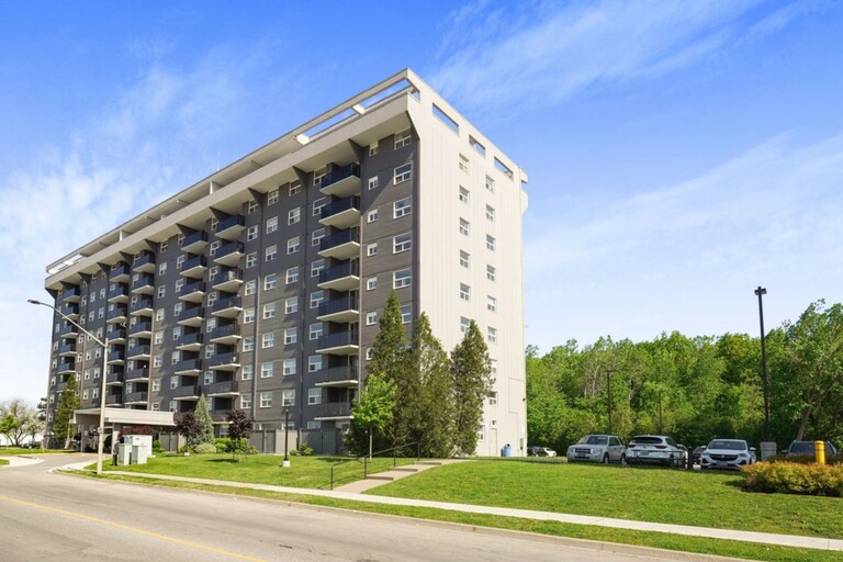Doral Tower Apartments