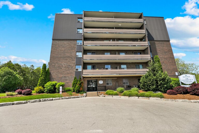 Park Tower Apartments