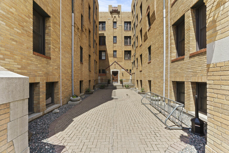 Granada Apartments