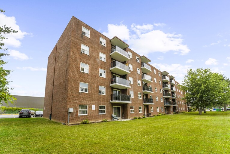 Town & Country Apartments