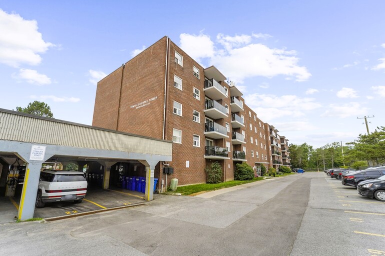 Town & Country Apartments