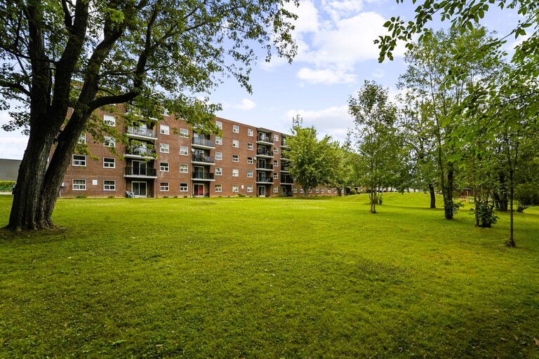 Town & Country Apartments