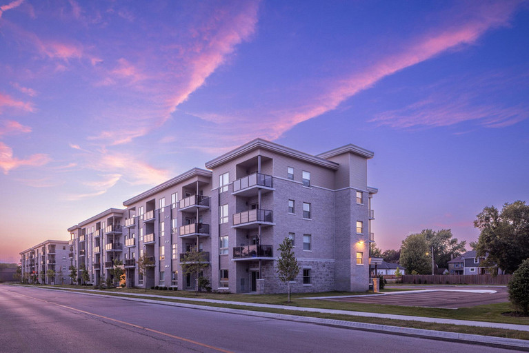 Aura Apartments