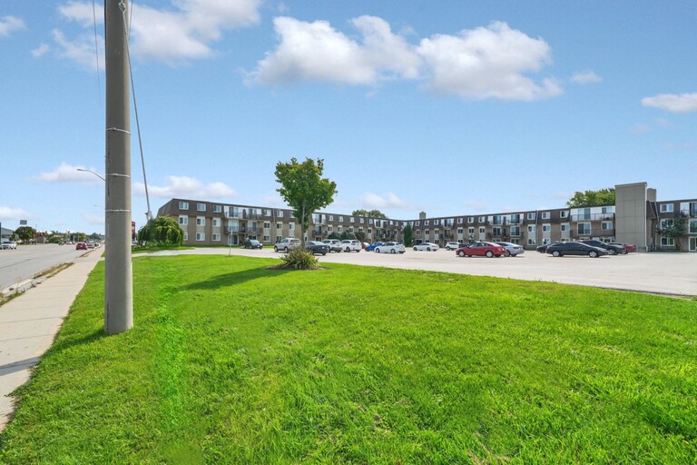 16th Street Apartments