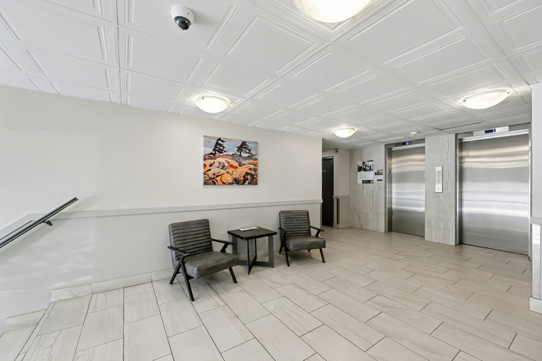 River Ridge Tower Apartments