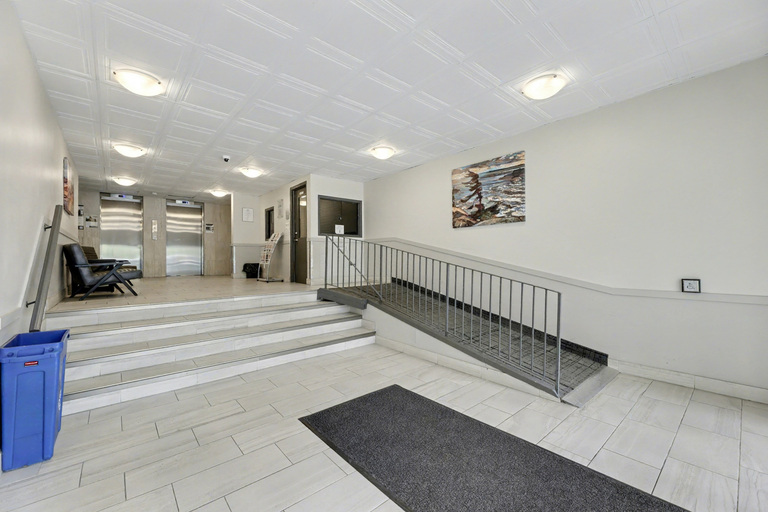 River Ridge Tower Apartments