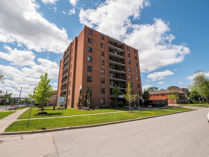 Askin Tower Apartments