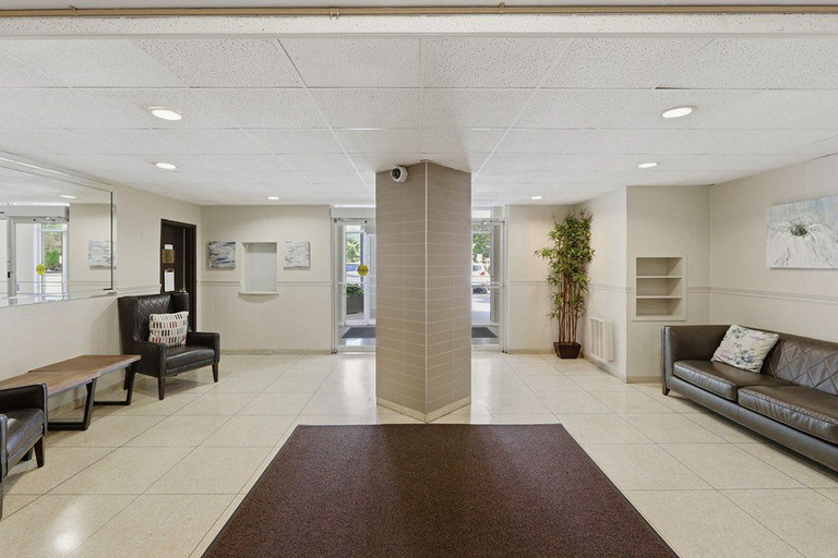 Seaway Tower Apartments