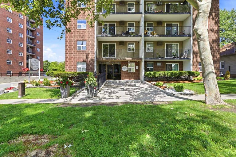 Bristol Place Apartments