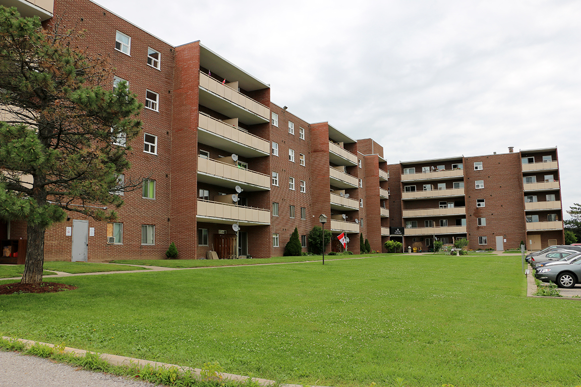 149 Henry St., Brantford, ON N3S 7K7 — photo 1