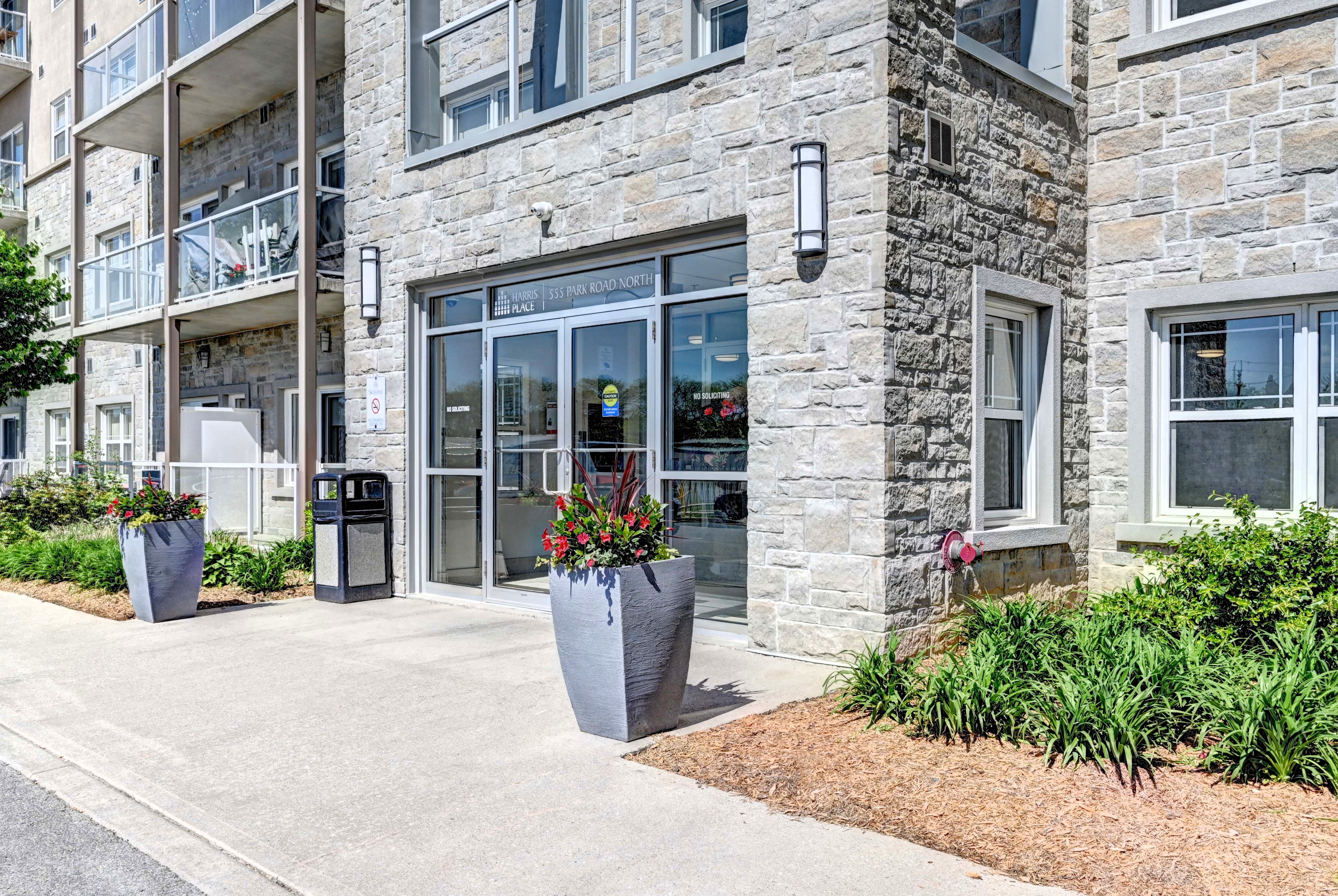 555 Park Road North & 335 Dunsdon Street, Brantford, ON N3R 0B4 — photo 3