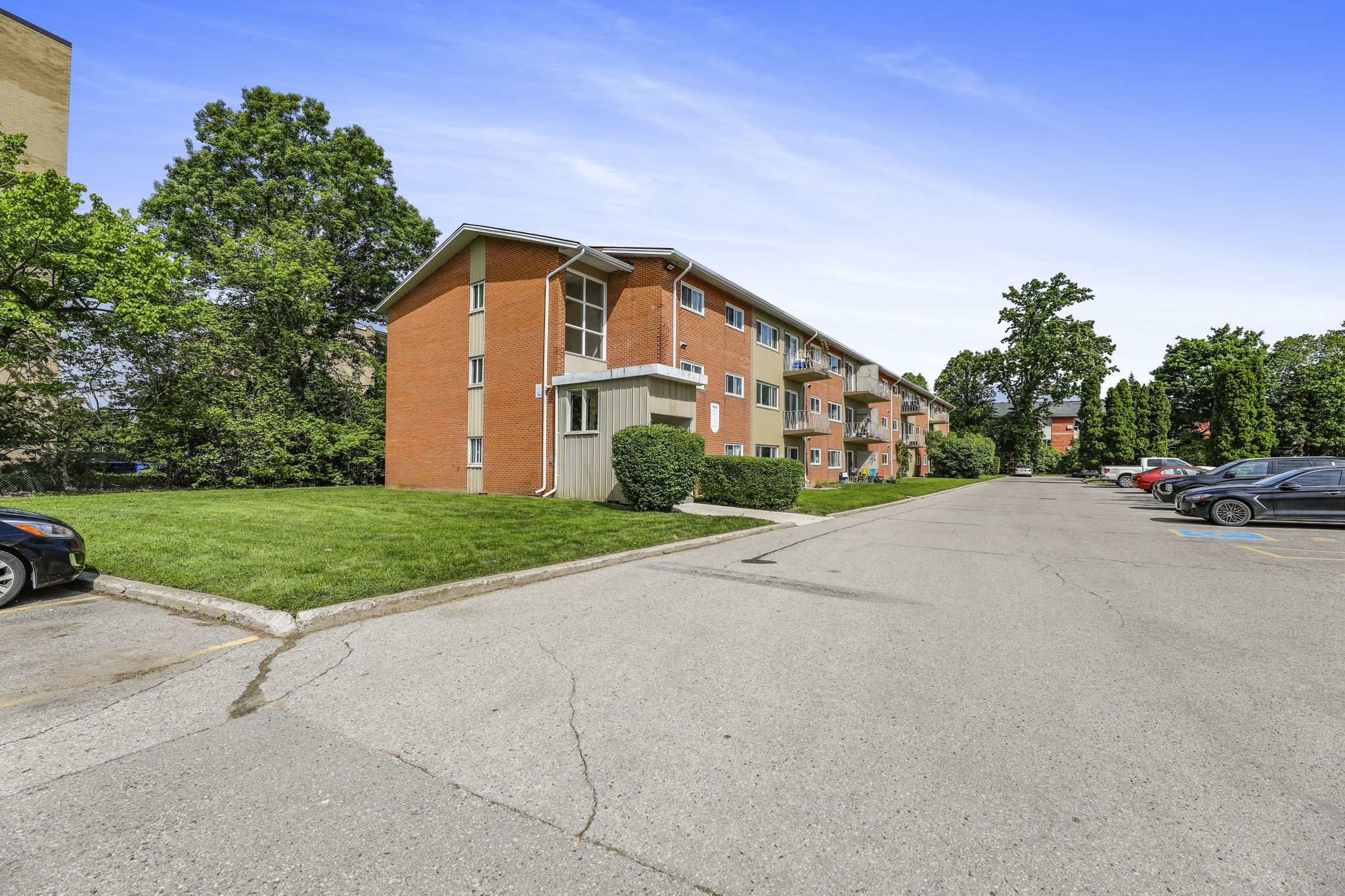 1420, 1422, 1424 & 1426 Huron Street, London, ON N5V 2E5 — photo 1