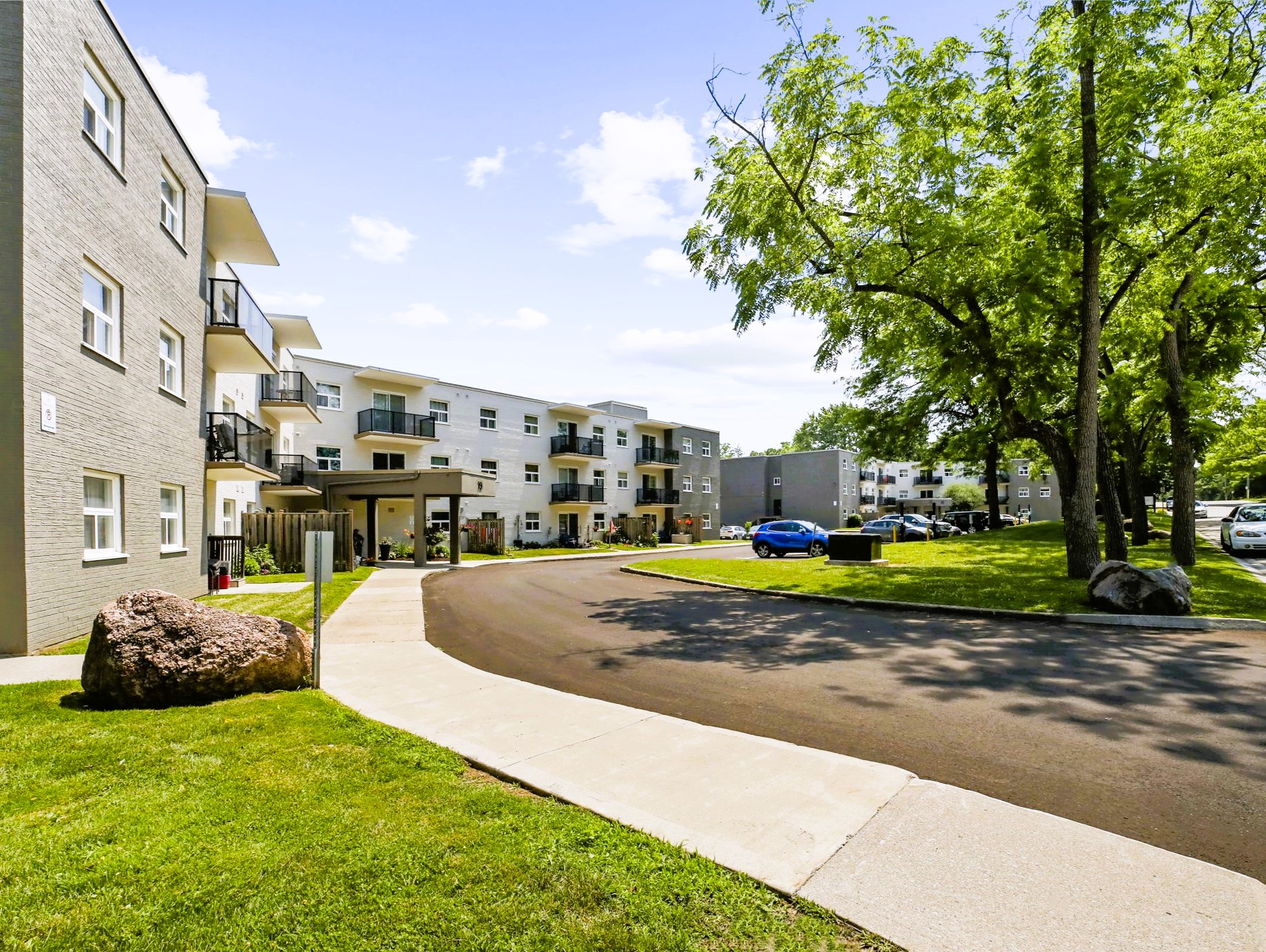 17 & 19 Barker St., Paris, ON N3L 3L7 — photo 2