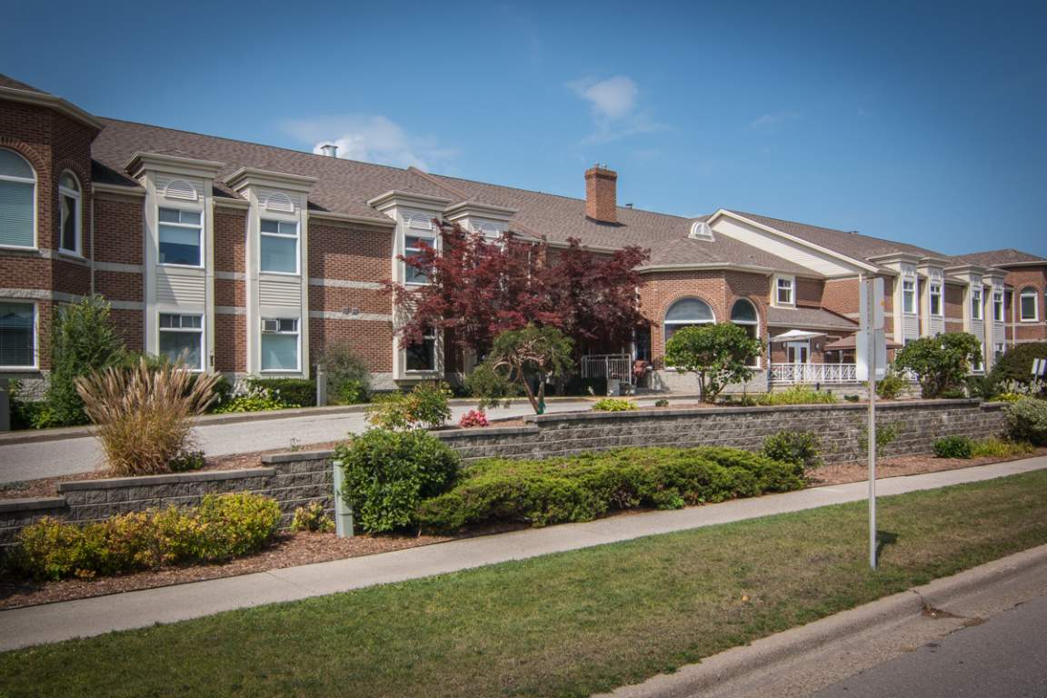 Rosewood Village Srgroup S&R Seniors Living