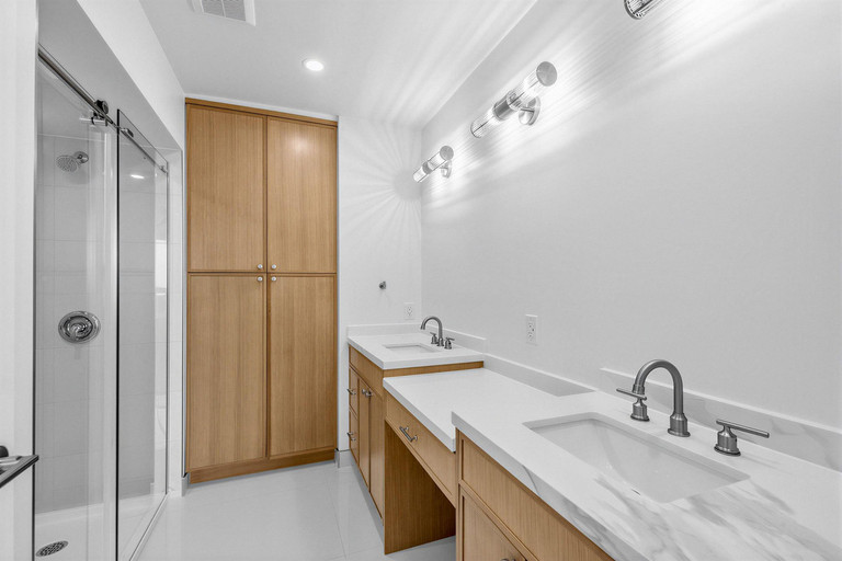 Property Hero Image 16