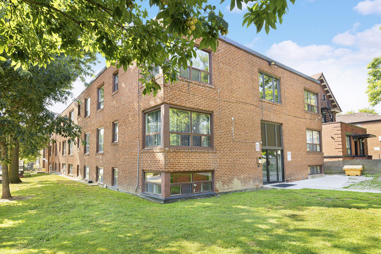 Property Hero Image 9