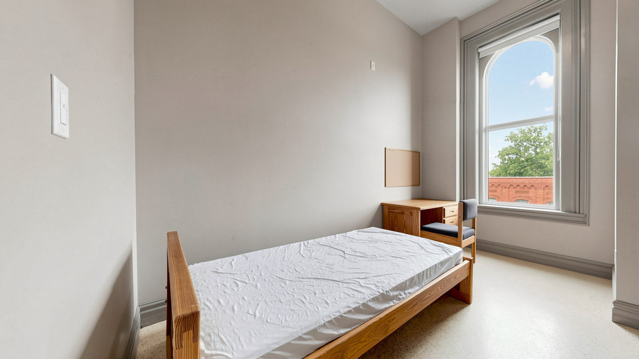 Property Hero Image 19